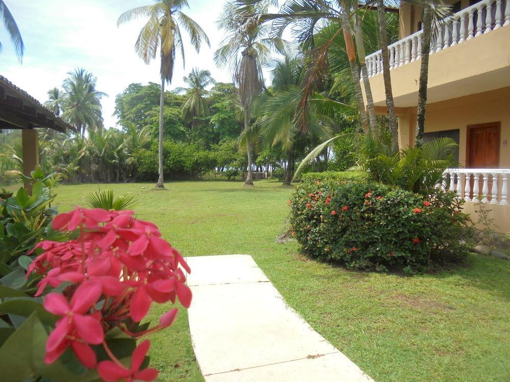 Delfin Beach Front Resort Esterillos Bagian luar foto